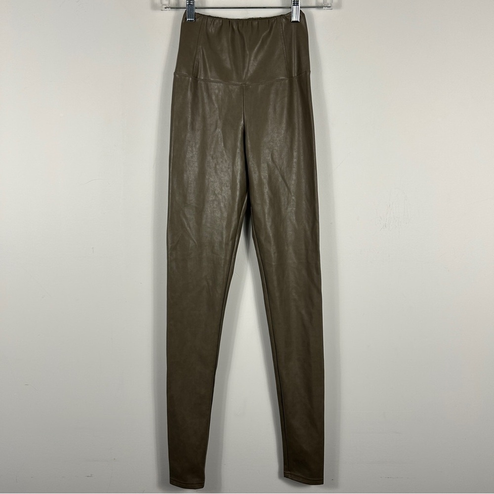 ❤️ Wilfred Free Taupe Faux Leather Leggings